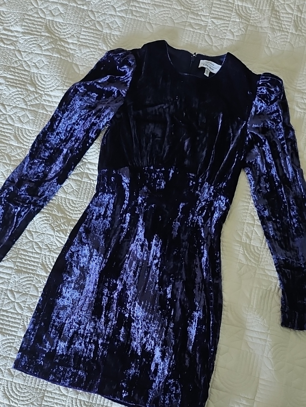 & Other Stories Crushed Velvet Long-Sleeve Mini Dress in Deep Blue-Purple